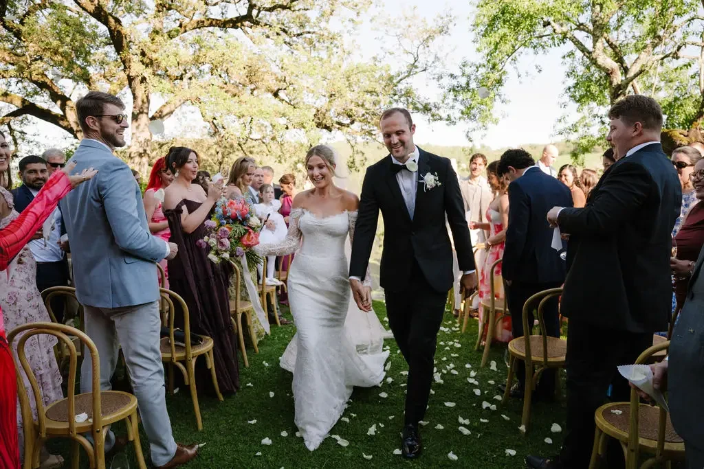 Mia Ersoff & Brooks Lockett. Mobile Image